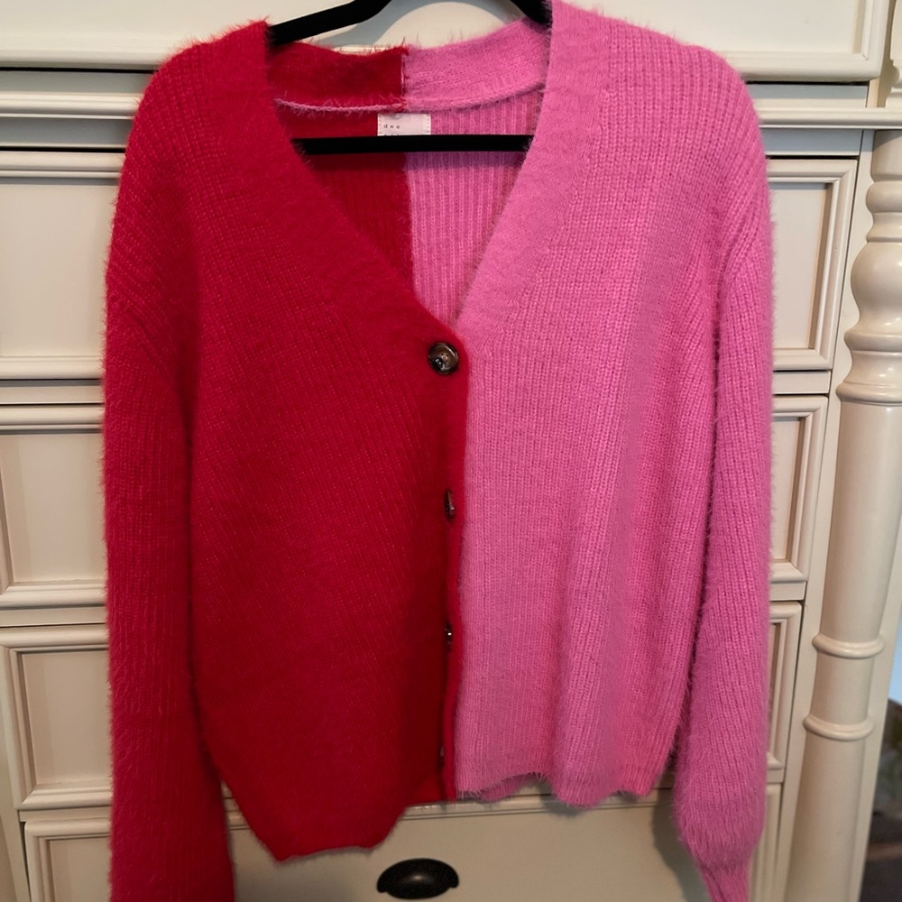 Dee elly pink and red colorblock cardigan